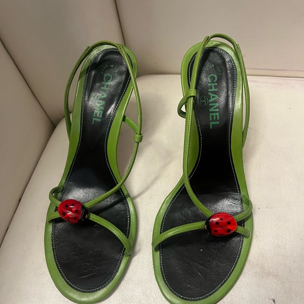 CHANEL Green Heels with Red Ladybug Accent 2004 with original box